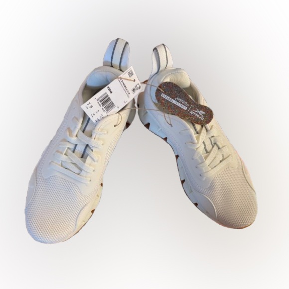 Reeboks, Zig, size 7.5, women's, dynamica runners, chalk grey, breathable mesh! - Picture 11 of 11